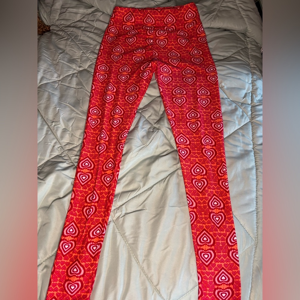 LuLaRoe Red Heart Pattern Leggings
